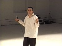 distanzlos, Fotograf: Stillbild från video